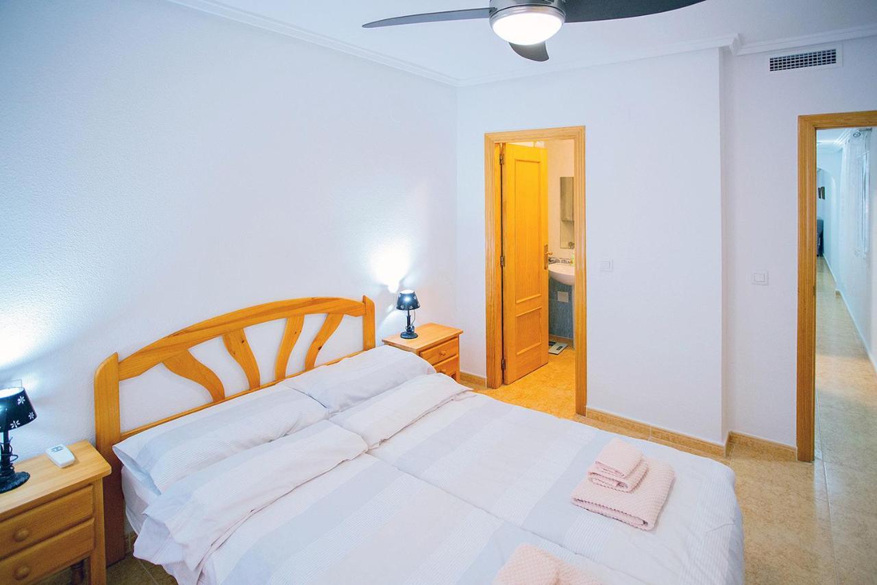 118 Los Locos Playa - Alicante Holiday Торрев'єха Екстер'єр фото