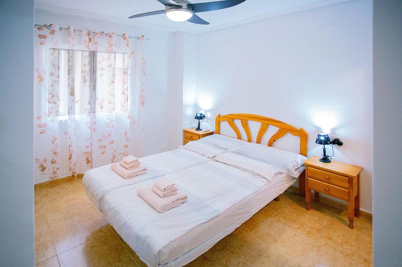 118 Los Locos Playa - Alicante Holiday Торрев'єха Екстер'єр фото